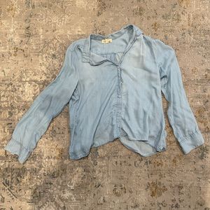 Anthropologie Cloth & Stone Light Wash Denim Button Down Blouse